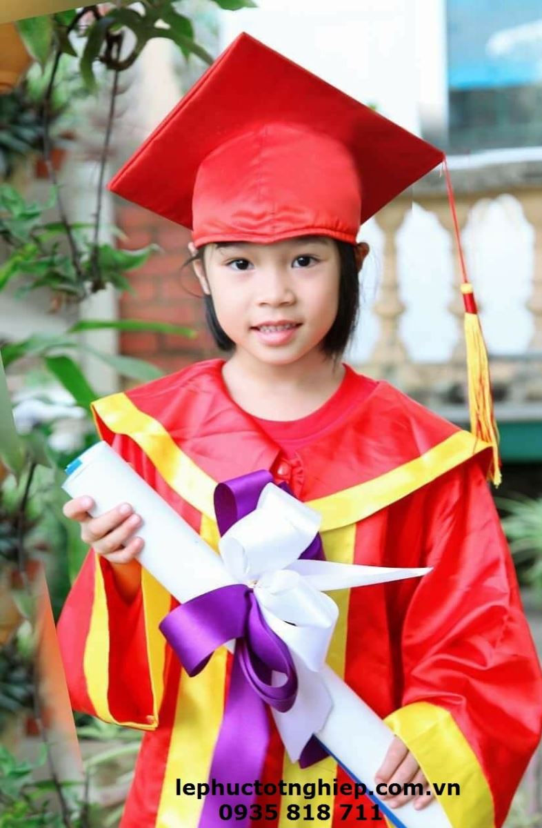 ao cu nhan tieu hoc ra truong